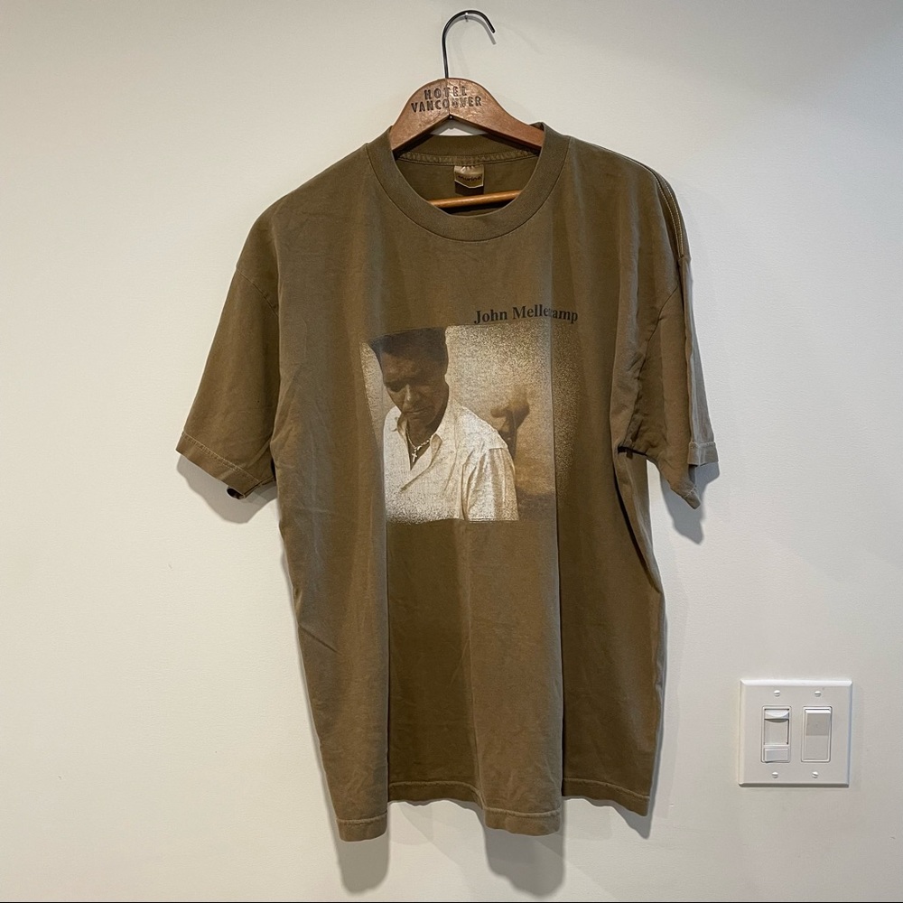 Vintage John Mellencamp concert tee